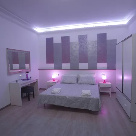 לינה וארוחת בוקר Del Centro E