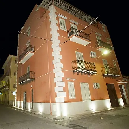 Del Centro E 4*