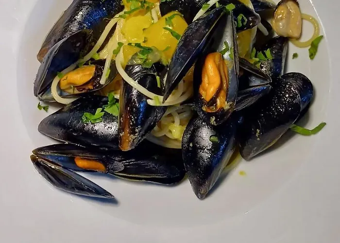 לינה וארוחת בוקר Del Centro E