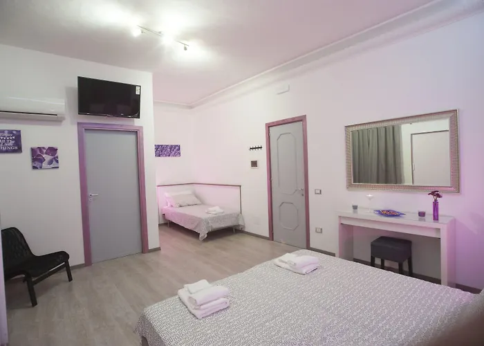 לינה וארוחת בוקר Del Centro E 4*