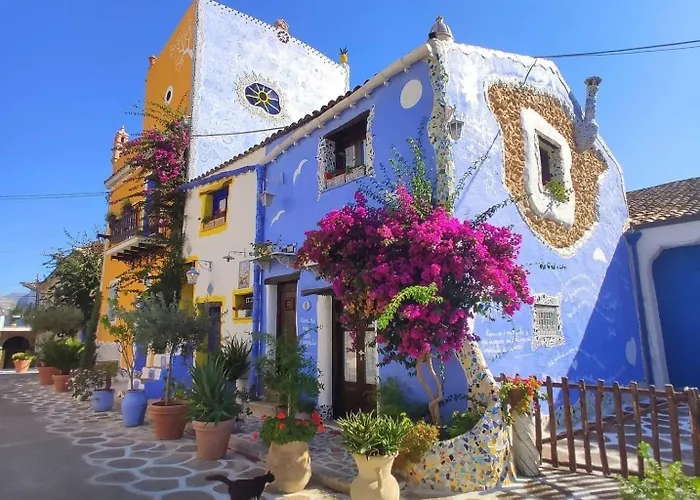 Del Centro E بارتينيكو